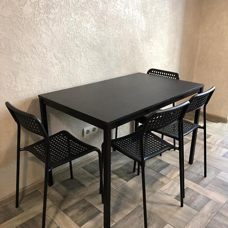 Lux Apart Torfyana Lviv Buitenkant foto