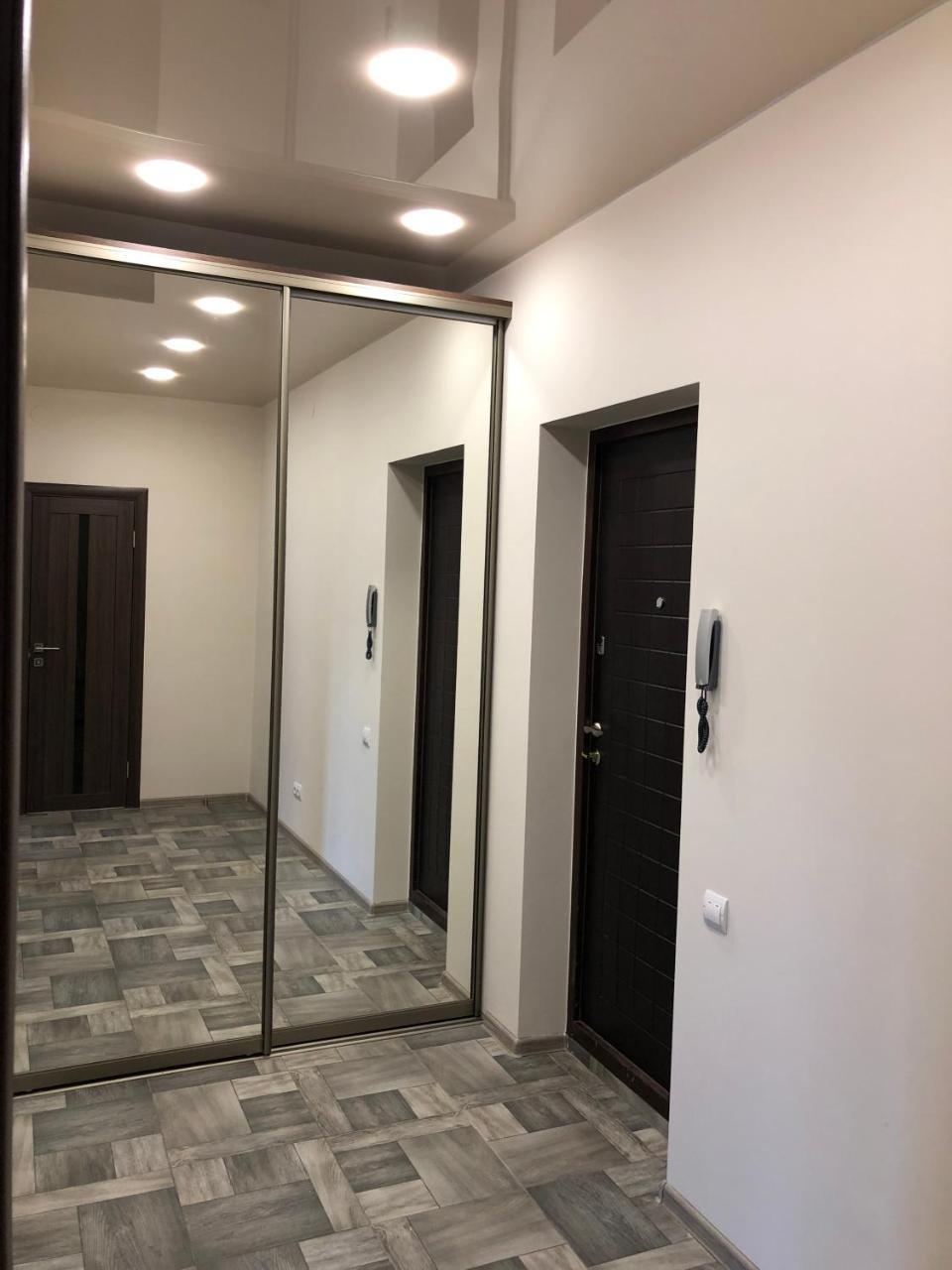 Lux Apart Torfyana Lviv Buitenkant foto