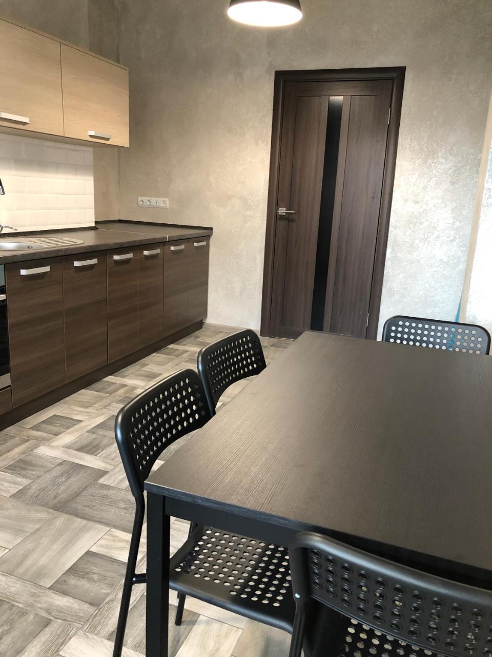 Lux Apart Torfyana Lviv Buitenkant foto