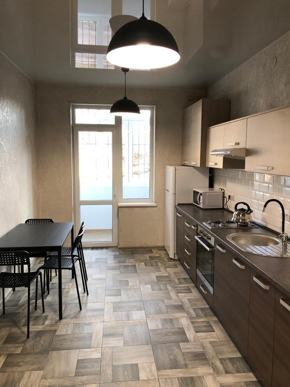 Lux Apart Torfyana Lviv Buitenkant foto
